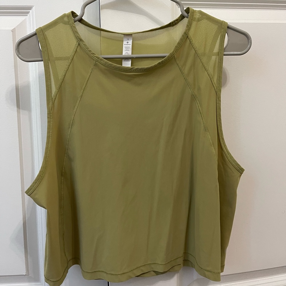 Lululemon Sculpt cropped tank!